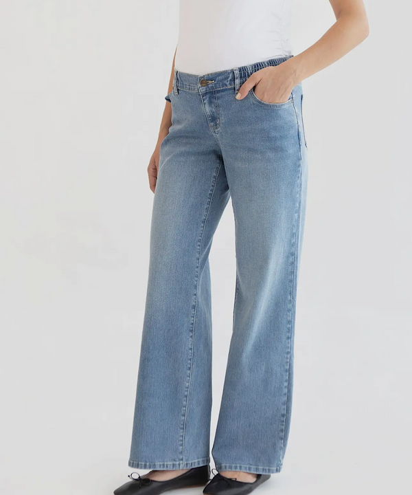 The Mid Rise Elastic Waistband Jean